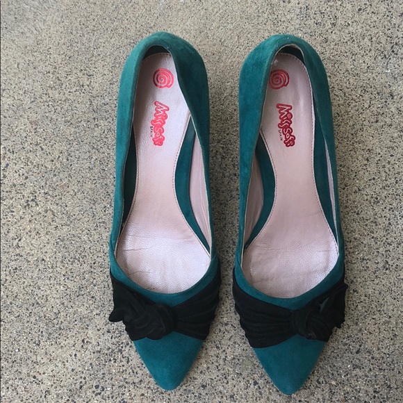 Easy walking suede pumps - Picture 2 of 3